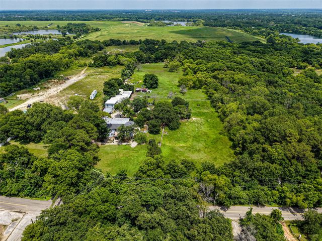1900 Haymarket Road, Dallas, TX 75253