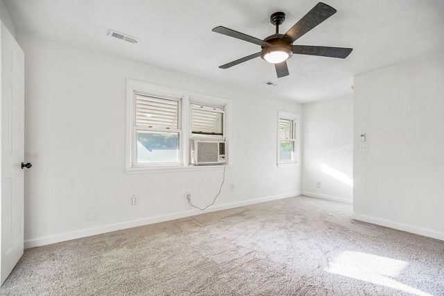 4428 N MONROE Avenue, Kansas City, MO 64117