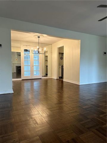 4428 N MONROE Avenue, Kansas City, MO 64117