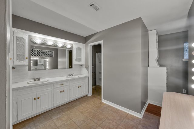 1251 Pruitt Road, The Woodlands, TX 77380