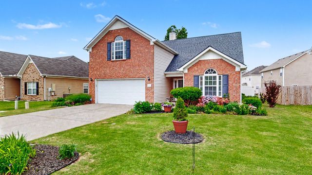 352 Sarava Ln, Smyrna, TN 37167