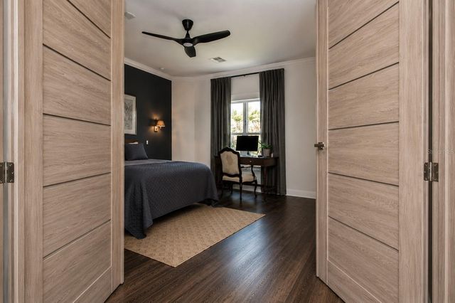 3915 SOMERSET DRIVE 9, Sarasota, FL 34242