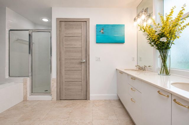 3915 SOMERSET DRIVE 9, Sarasota, FL 34242
