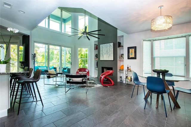 3915 SOMERSET DRIVE 9, Sarasota, FL 34242