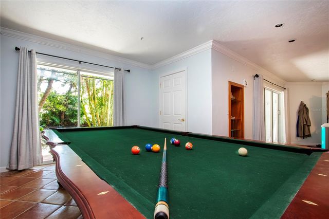 3915 SOMERSET DRIVE 9, Sarasota, FL 34242