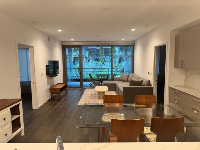 7180 E KIERLAND Boulevard 205, Scottsdale, AZ 85254