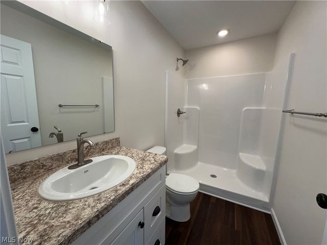 32 Maranatha Drive, Youngstown, OH 44505