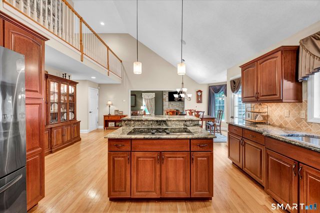 33 Wilcox Lane, Portland, CT 06480
