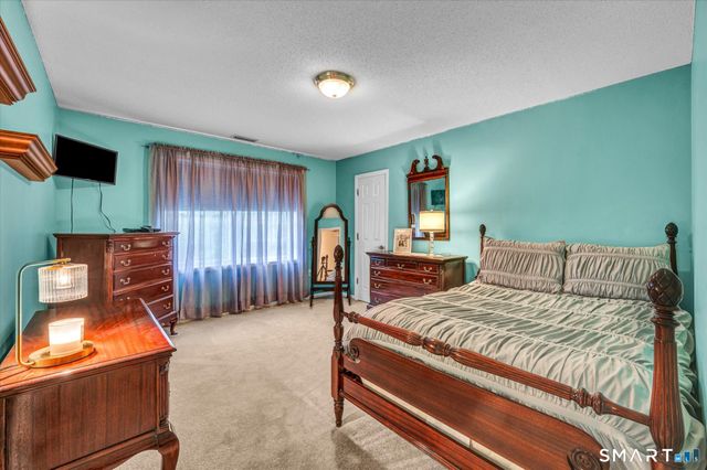 33 Wilcox Lane, Portland, CT 06480