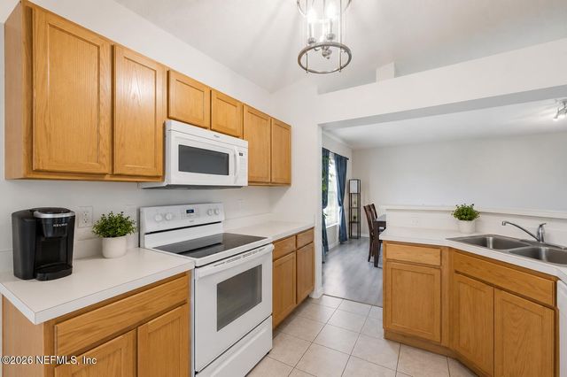 12316 HICKORY FOREST Road, Jacksonville, FL 32226
