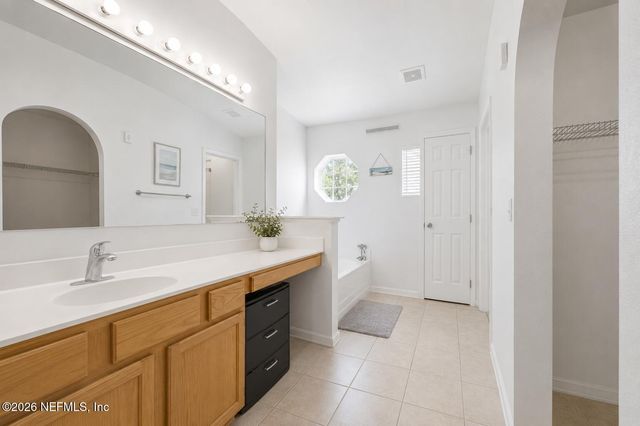 12316 HICKORY FOREST Road, Jacksonville, FL 32226