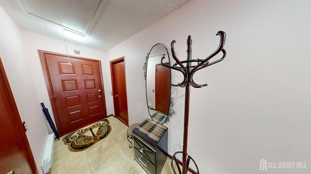 452 Closter Road B, Monroe, NJ 08831