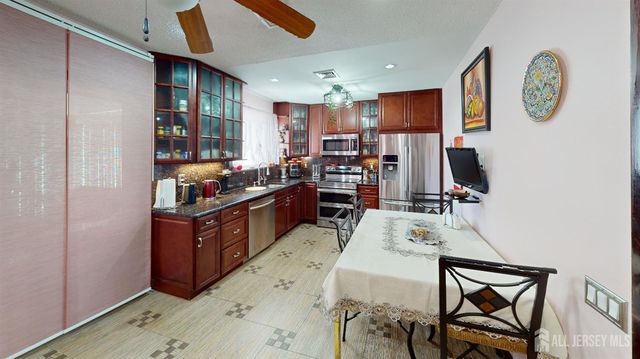 452 Closter Road B, Monroe, NJ 08831