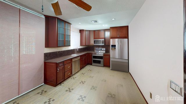 452 Closter Road B, Monroe, NJ 08831