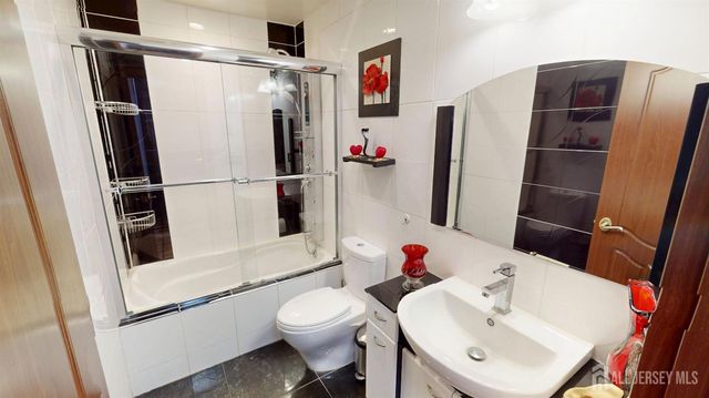 452 Closter Road B, Monroe, NJ 08831