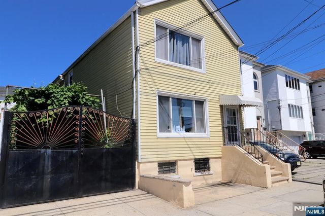 119 Pacific Street, Newark, NJ 07105