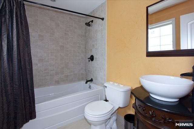 177 Magnolia Avenue, Cresskill, NJ 07626