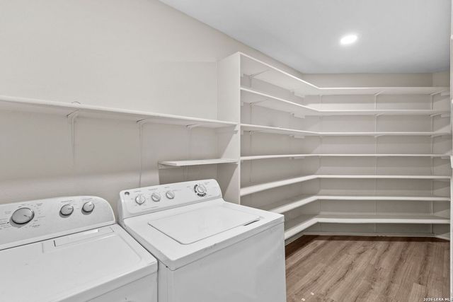 7051 Shadow Run, San Antonio, TX 78250