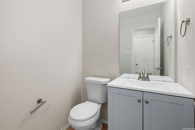 7051 Shadow Run, San Antonio, TX 78250