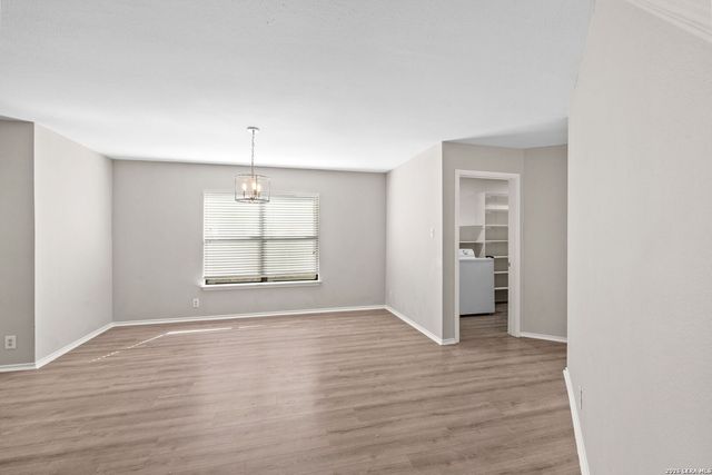 7051 Shadow Run, San Antonio, TX 78250