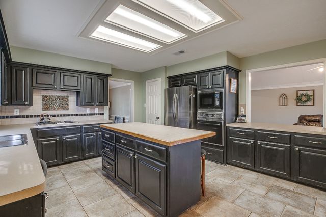 5136 Golden Lane, Fort Worth, TX 76123