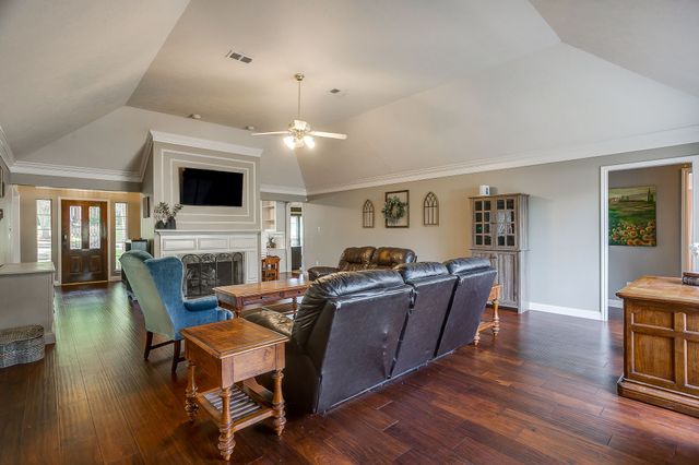 5136 Golden Lane, Fort Worth, TX 76123