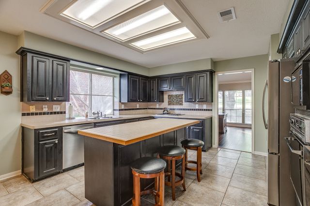 5136 Golden Lane, Fort Worth, TX 76123