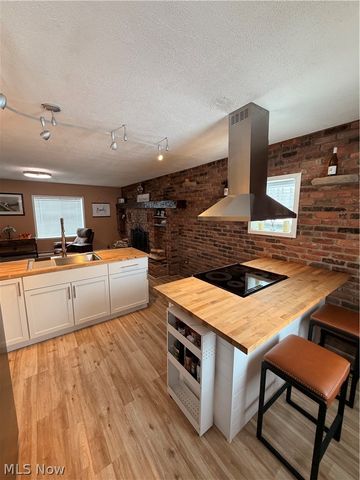 1397 Brandy Lane, West Salem, OH 44287