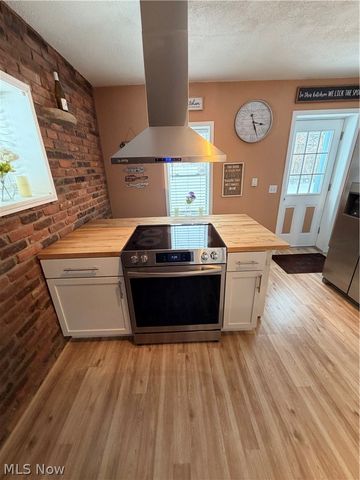 1397 Brandy Lane, West Salem, OH 44287