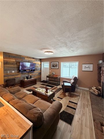 1397 Brandy Lane, West Salem, OH 44287