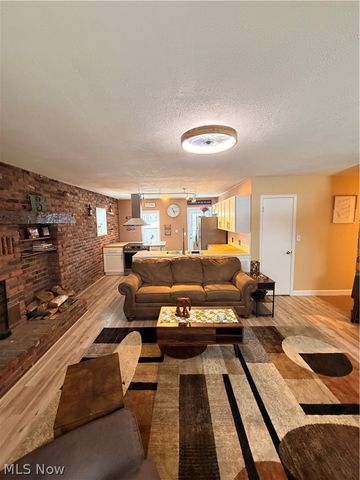 1397 Brandy Lane, West Salem, OH 44287