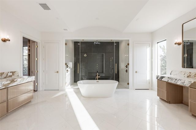 4923 Mimosa Street, Bellaire, TX 77401