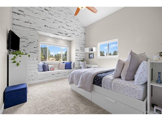 8439 N Pioneer Trail Rd, Parker, CO 80138