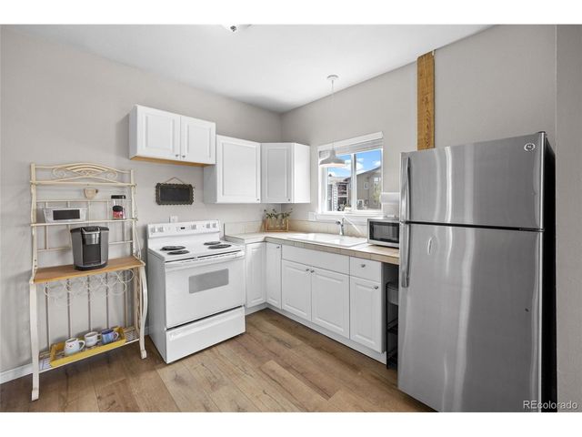8439 N Pioneer Trail Rd, Parker, CO 80138