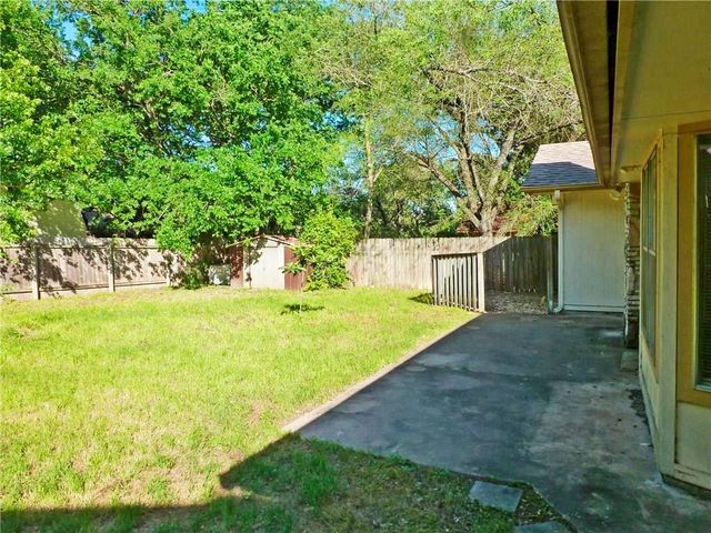 906 Acorn Oaks DR, Austin, TX 78745