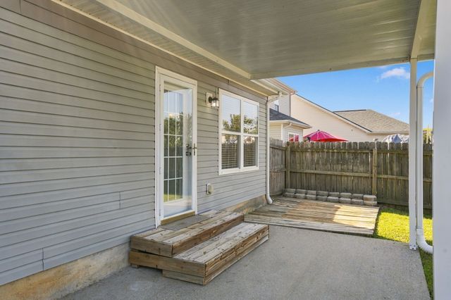 1606 Allston Dr, Murfreesboro, TN 37128