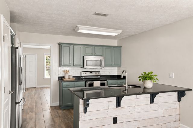 1606 Allston Dr, Murfreesboro, TN 37128