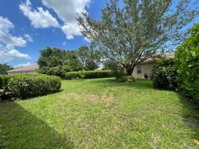 1630 ZENITH Way 1630, Weston, FL 33327