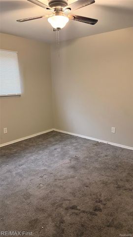 2184 Garrick Avenue, Warren, MI 48091