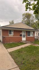 2184 Garrick Avenue, Warren, MI 48091