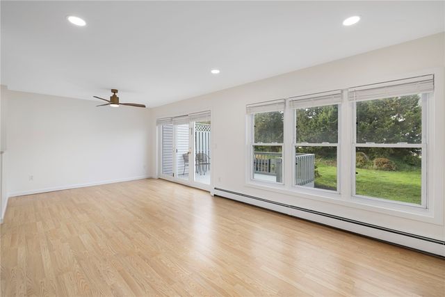 57 Clinton Street 57C, Newport, RI 02840