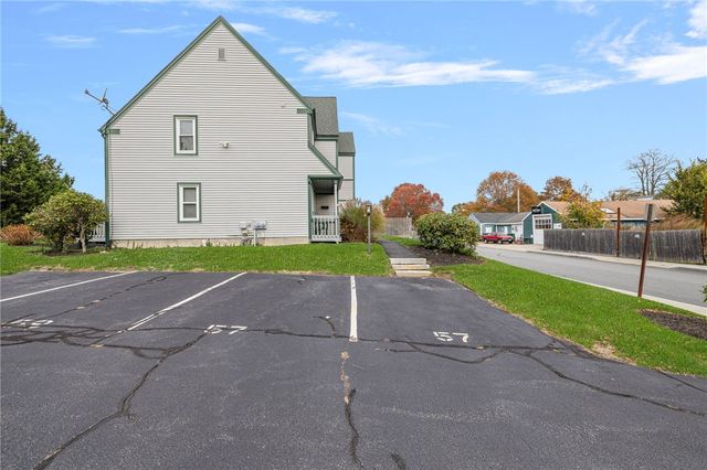 57 Clinton Street 57C, Newport, RI 02840