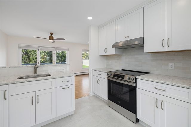 57 Clinton Street 57C, Newport, RI 02840