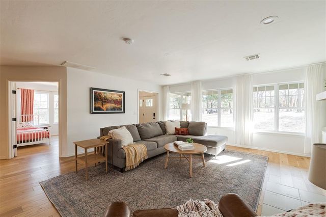 3101 E 44th Street, Edmond, OK 73013