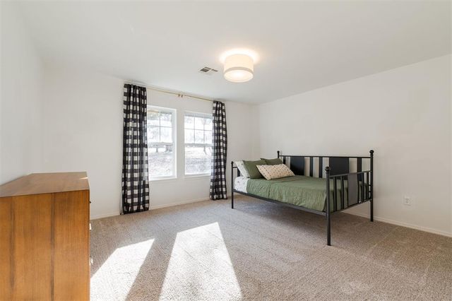 3101 E 44th Street, Edmond, OK 73013