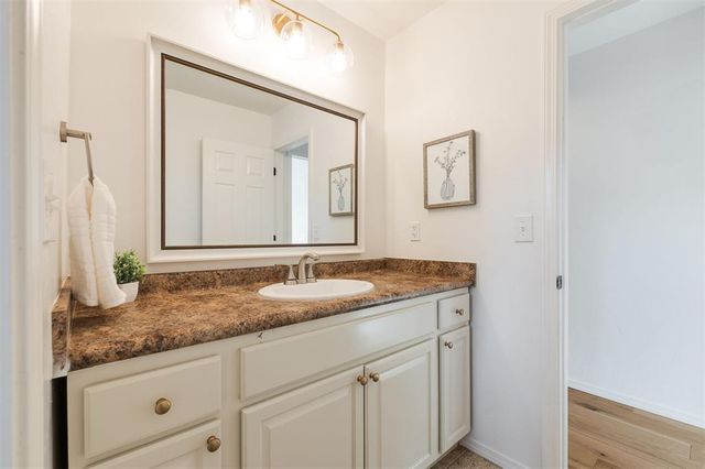 3101 E 44th Street, Edmond, OK 73013