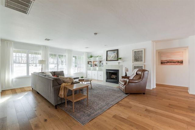 3101 E 44th Street, Edmond, OK 73013