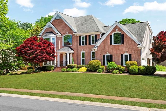 136 Helmswood Circle SW, Marietta, GA 30064
