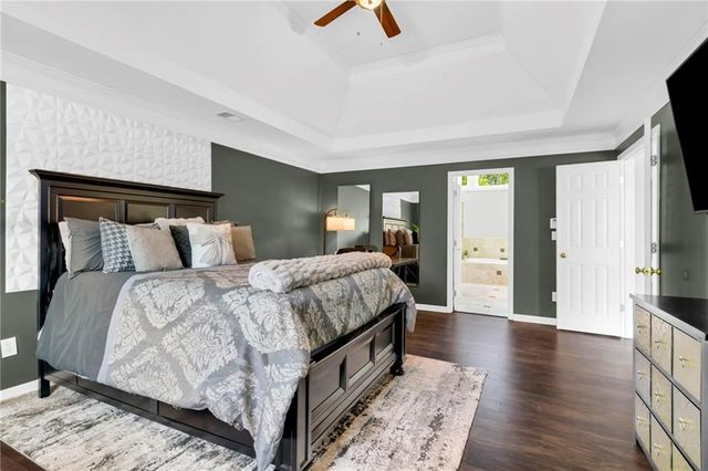 136 Helmswood Circle SW, Marietta, GA 30064