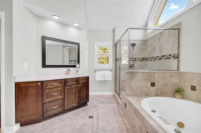 136 Helmswood Circle SW, Marietta, GA 30064